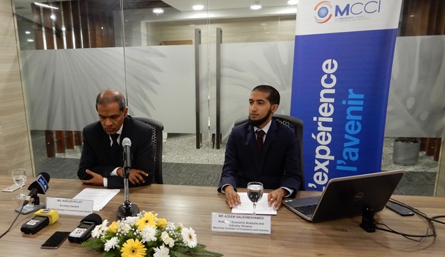 The Business Confidence Indicator remained in the positive territory at 11.2 balance points, but with weakened confidence in the outlook for 2019